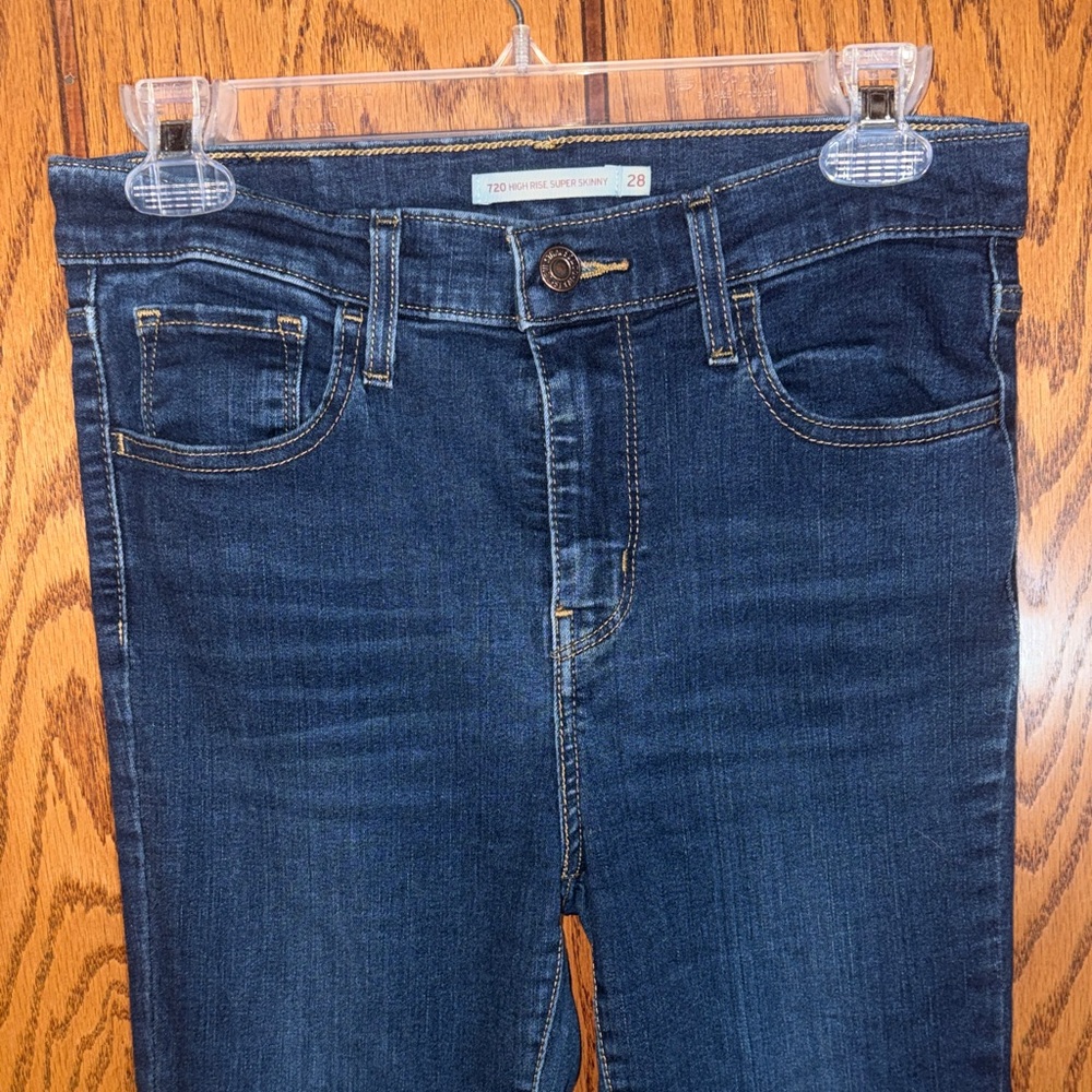 Levi's 720 High Rise Super Skinny - Dark Blue Jeans